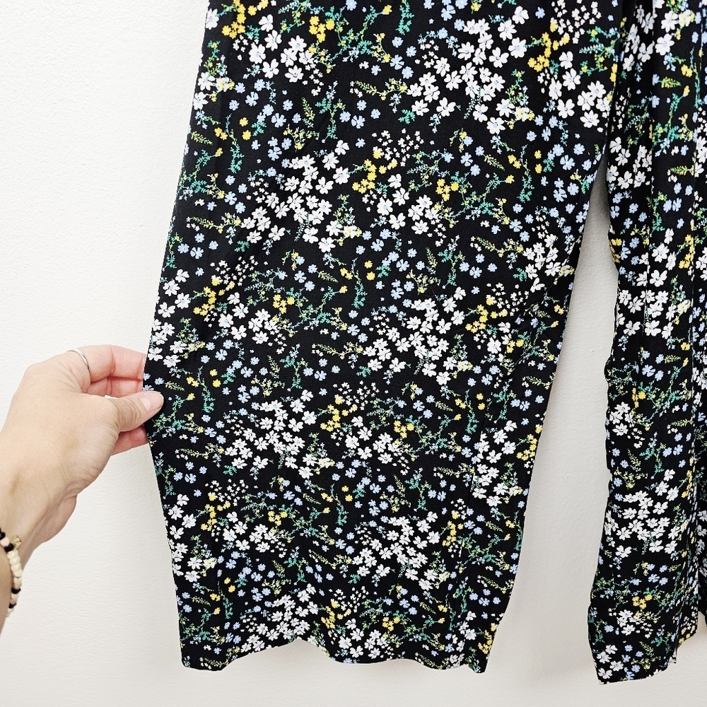 Loft Outlet Black Ditsy Floral Wide Leg Cropped Romper Jumpsuit NWT MP - Picture 9 of 11